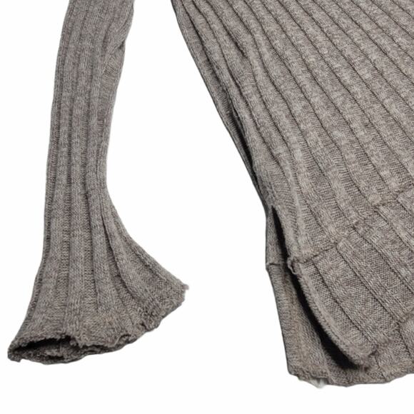 Free People Women's Size Small Petite Ribbed Sweater - Picture 3 of 6